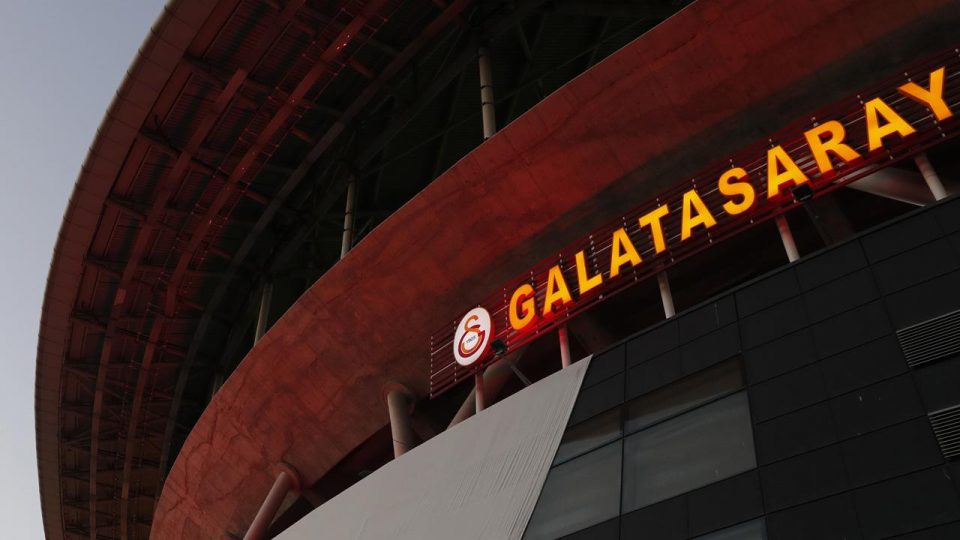 Galatasaray kasasını doldurdu