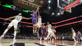 NBA’de Phoenix Suns doludizgin gidiyor