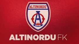 Altınordu’dan 2 futbolcusuna profesyonel sözleşme