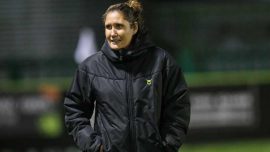 Hannah Dingley İngiltere’de profesyonel liglerdeki ilk kadın teknik direktör oldu
